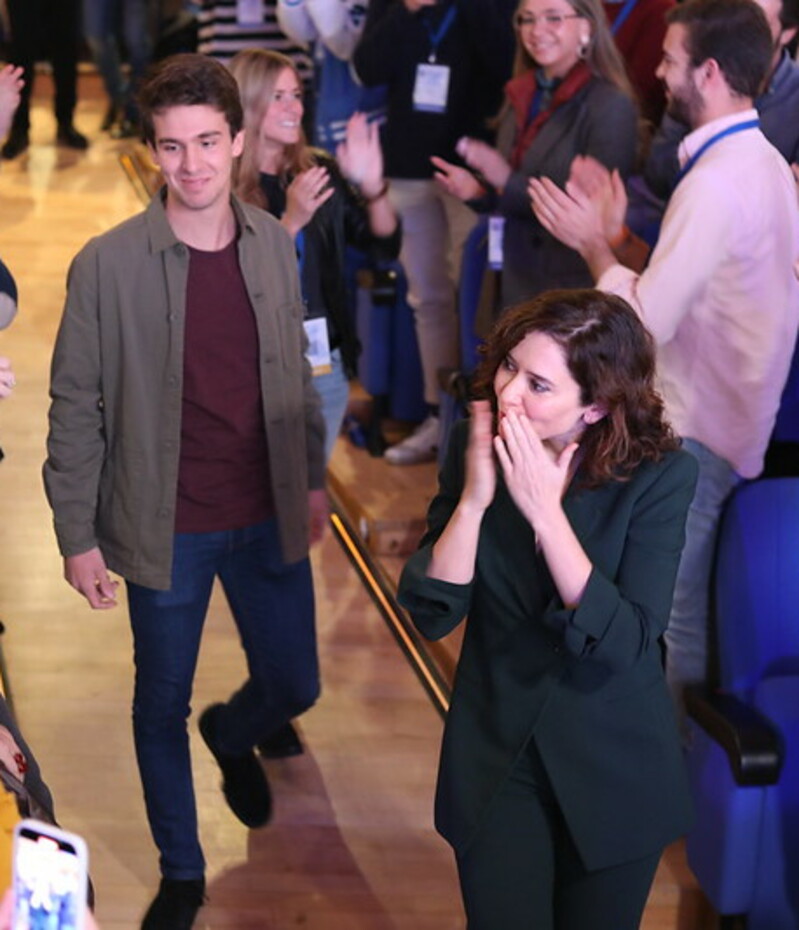 «Me he quedado con uno de vuestros lemas, el de la campaña de Ignacio Dancausa que dice que Es la Hora de la Libertad, pero sobre todo cuando habláis del valor de la Libertad.»    Isabel Díaz Ayuso, Presidenta del PP de Madrid